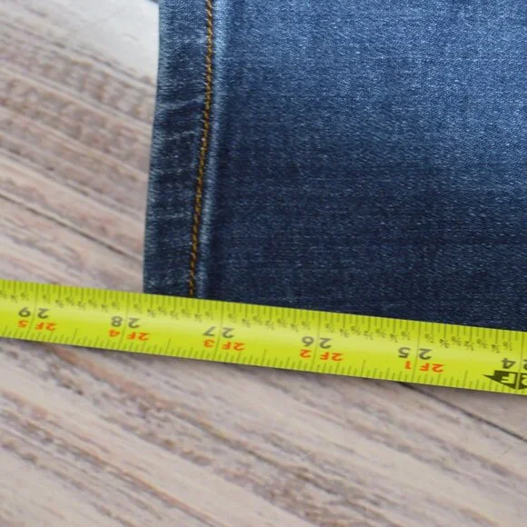 Judy Blue Womens Size 15/32 Skinny Fit Medium Wash Denim Jeans JB82106MD GUC - Picture 11 of 13